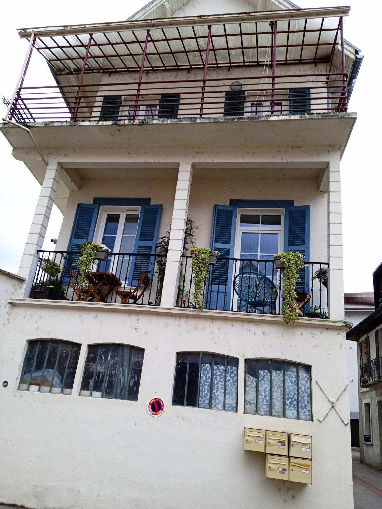 Le Logis Du Guiers Apartment Le Pont-de-Beauvoisin Exterior foto